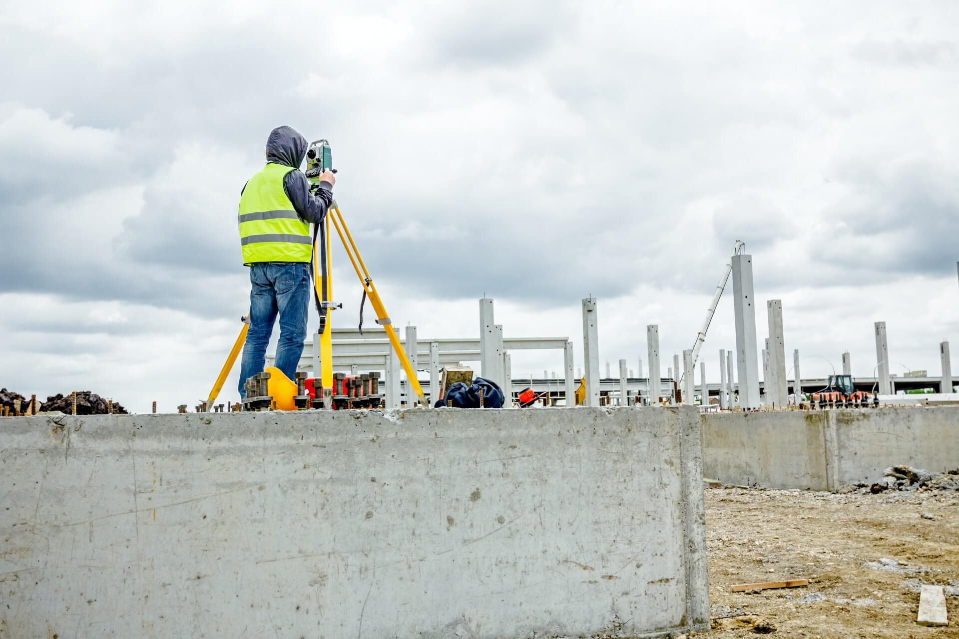 Land surveying exterior and interior Land surveying exterior and interior
